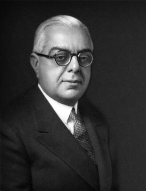 A black and white image of Aga Khan III Sultan Muhammad Shah