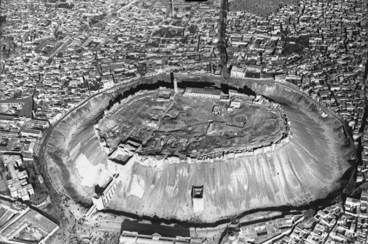 Scholars, Apostasy and States in Medieval Islam: Historiographical and Juridical Issues